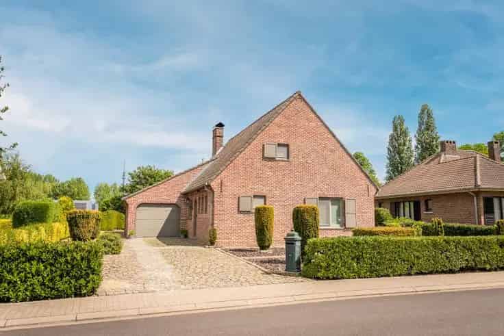Huis Te Koop Breedhout: Ruime Villa 4 slaapkamers Nabij Halle