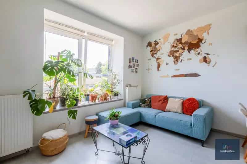 Huis te huur: Handelspand met Duplexappartement