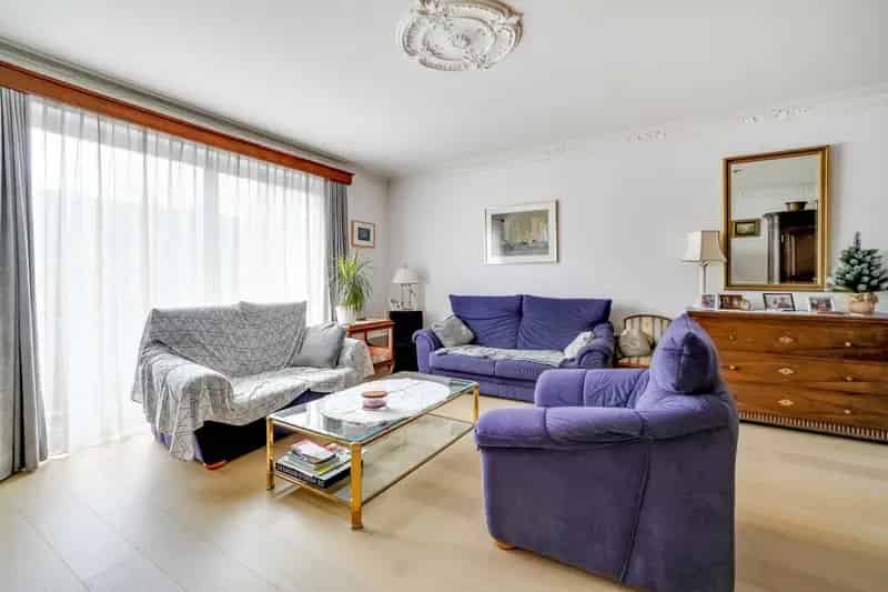 Ruim appartement 120m2 3 slaapkamers recent gerenoveerd