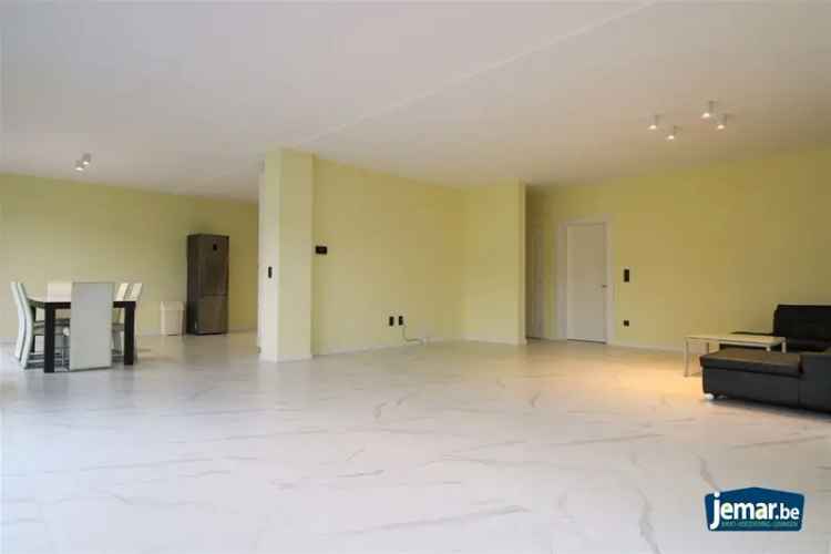 Nieuwbouwwoning 5 slaapkamers 2 badkamers Maasmechelen