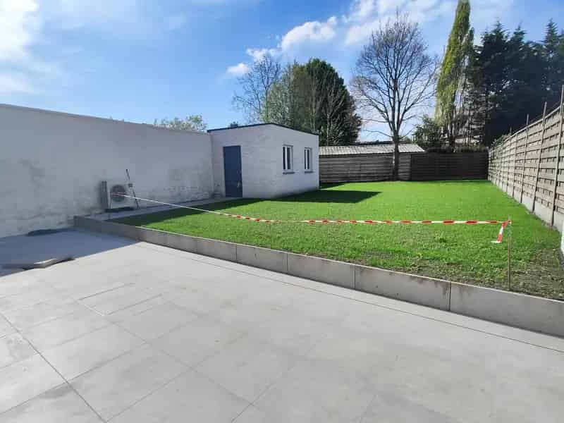 Huis te huur: Ruime nieuwbouwwoning met 4 slaapkamers en tuin