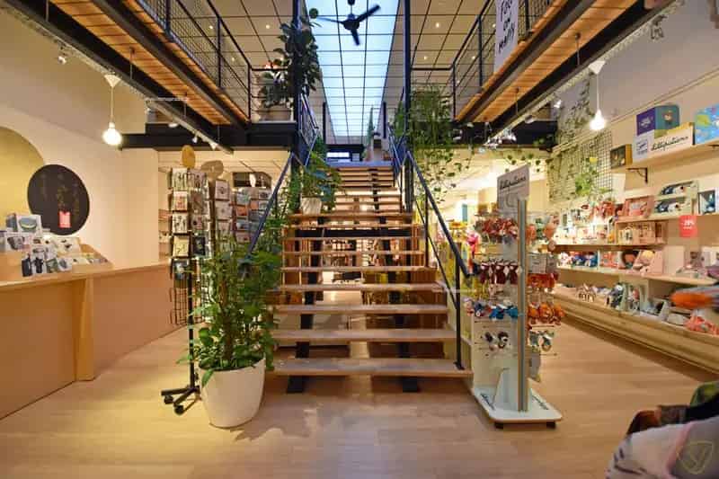 Handelspand te huur Eeklo 370m² Centrum