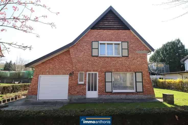 Huis Te Koop Leuven - Rustige Woning Jaren 60 Stijl