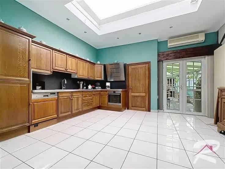 Huis Te Koop Ivoz-Ramet 3 Slaapkamers Tuin Pergola
