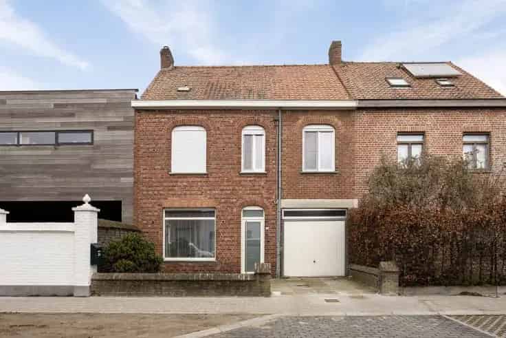 Huis Te Koop Ruddervoorde 3 slaapkamers Te Renoveren