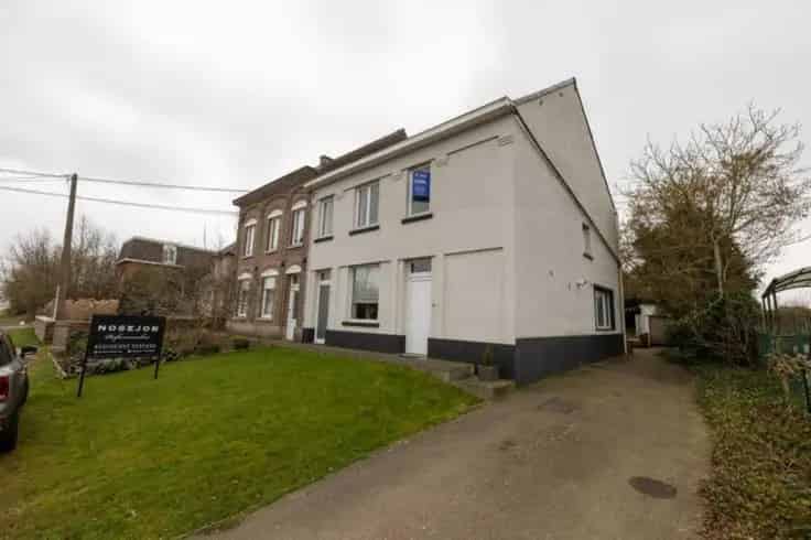 Energiezuinige Drie-Gevelwoning Te Koop