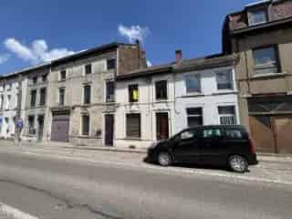 Huis te Koop Châtelet 2 slaapkamers Tuin Garage