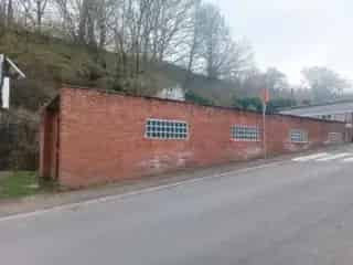 Industrie te koop Morlanwelz 140m² Opslag of Twee Woningen