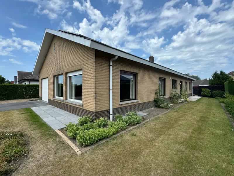Grote Villa te Koop nabij Centrum Veurne