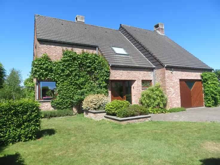 Gezinswoning te Koop Kessel 240m2 Grote Tuin EPC B