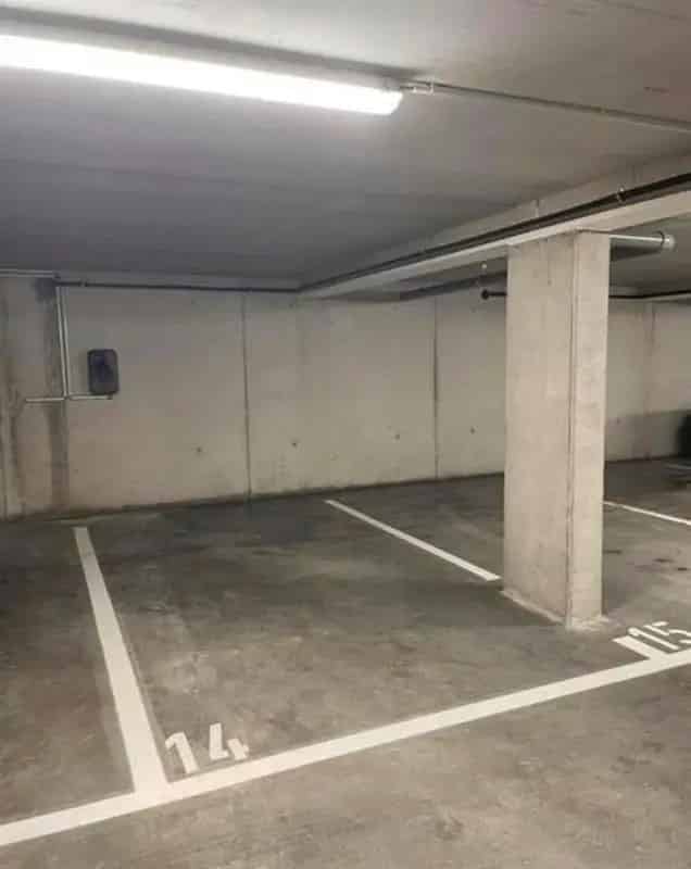 Overdekte parkeerplaats te koop in Mortsel