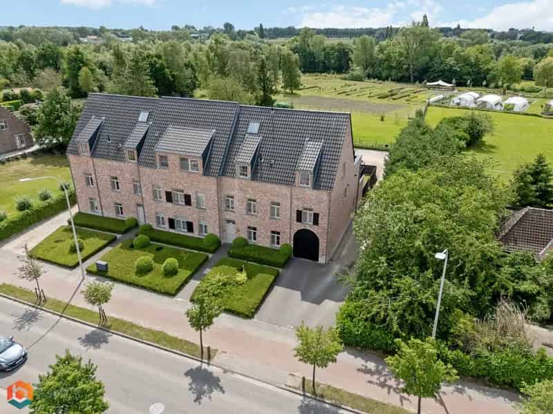 Duplex appartement te koop Reet 2 slaapkamers ruim terras