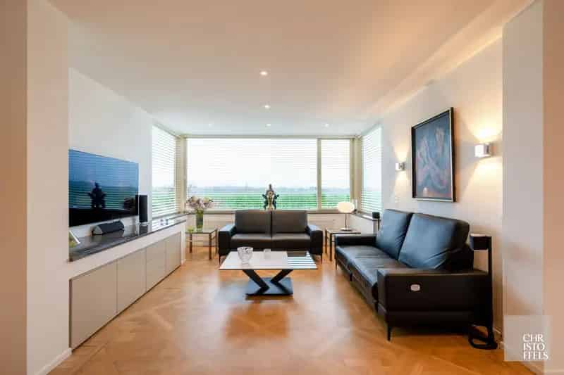 Exclusieve Villa met Verwarmd Zwembad 2295m²