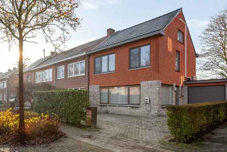 Huis te huur Brasschaat: Instapklare gezinswoning met 3 slaapkamers