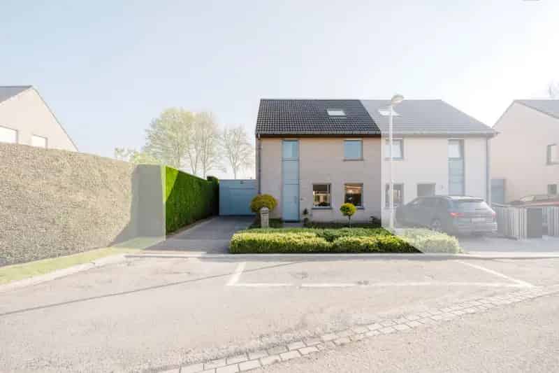 Huis te koop Outrijve: Instapklare gezinswoning met 3 slaapkamers