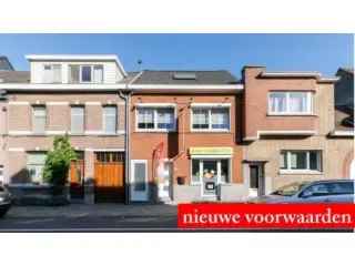 Handelspand Frituur met Woonst te Koop Berlaar
