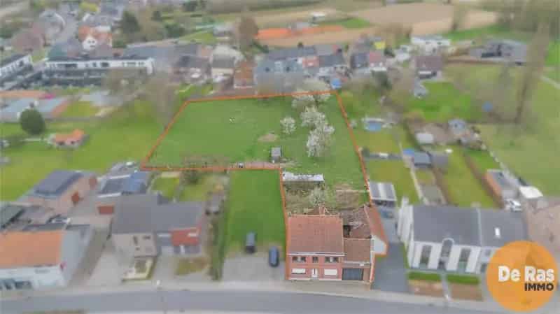 Huis te koop Haaltert: Renovatieproject met 4 slaapkamers