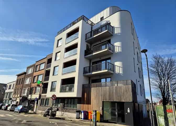 Appartement 3 Chambres Schaerbeek Voltaire 110m² Terrasse PEB A-