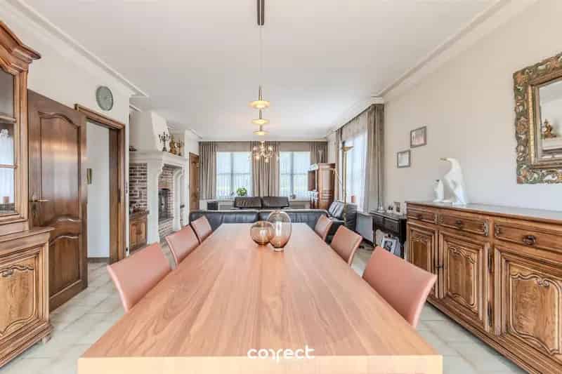 Rustige Open Bebouwing 4 Slaapkamers Ruime Tuin