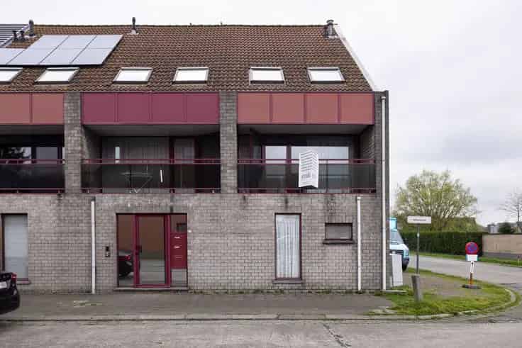 Ruime Hoekwoning te Zelzate met Garage en 3 slaapkamers
