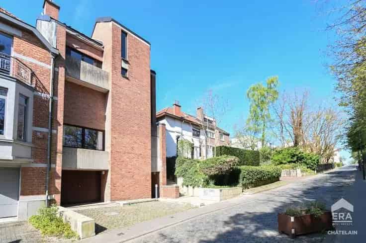 Gerenoveerd Appartement 2 Slaapkamers Terras Ukkel