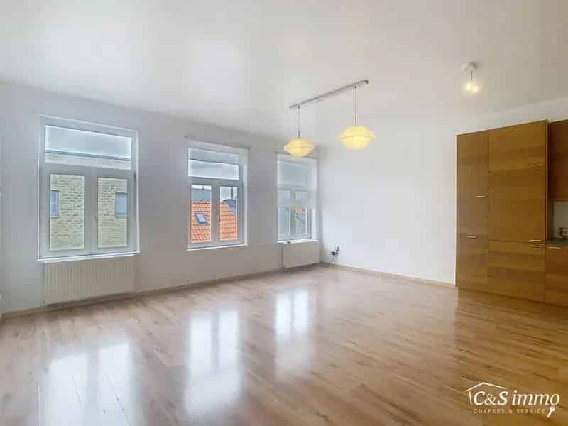 Dakappartement 2 slaapkamers nabij Park Spoor Noord