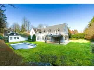 Huis te huur Ukkel - Charmante propriété avec piscine