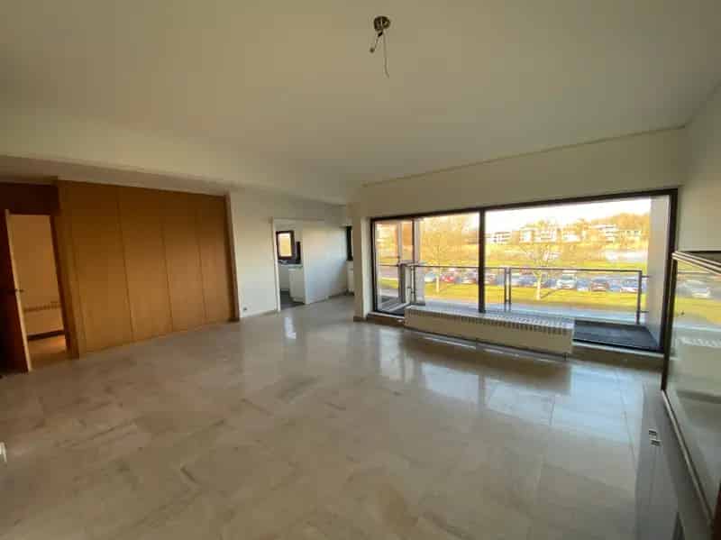 Appartement te koop 2 slaapkamers stadsrand