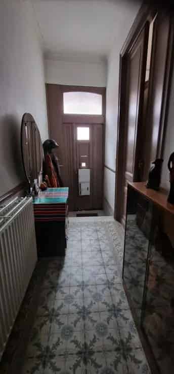 Herenhuis te koop Evere 5 slaapkamers 2 badkamers