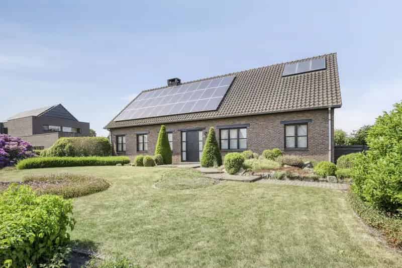 Woning met prachtige tuin te koop Laakdal