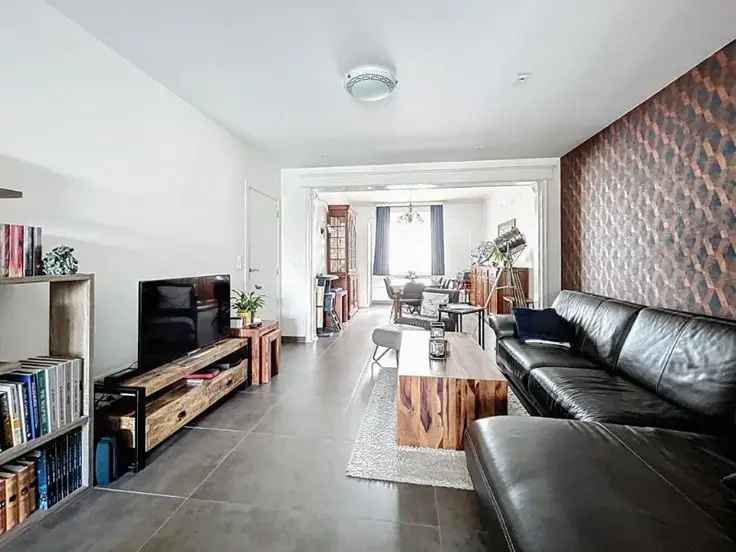 Huis Te Koop 3 slaapkamers Topkeuken Tuin 184m²