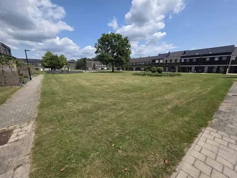 Gezinswoning 4-5 slaapkamers garage tuin