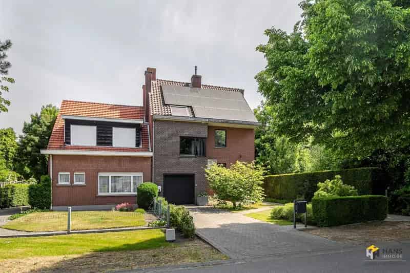 Huis te koop Kapellen 5 slaapkamers 236m²