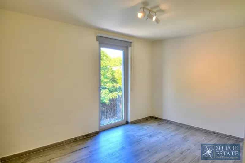 Duplex Appartement te Huur Wezembeek-Oppem 2 slaapkamers Parking