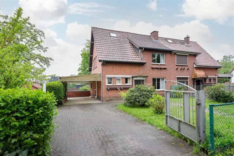 Huis te huur te renoveren 155m2 11a50ca 3 slaapkamers