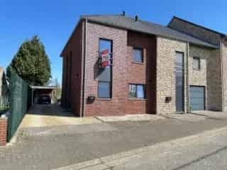 Huis te huur Tongeren 3 slaapkamers tuin carport