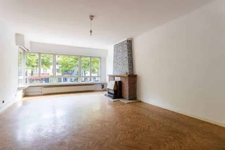 Te renoveren appartement Antwerpen 2 slaapkamers 107m²
