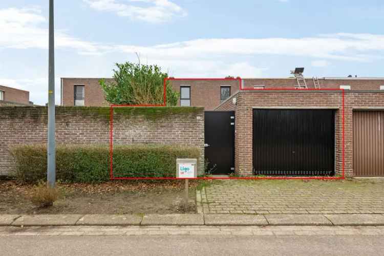 Te renoveren gezinswoning met 3 slaapkamers en garage