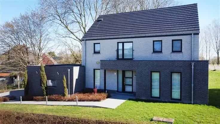Huis Te Koop Recente Villa 4 slaapkamers Grote Tuin EPC B