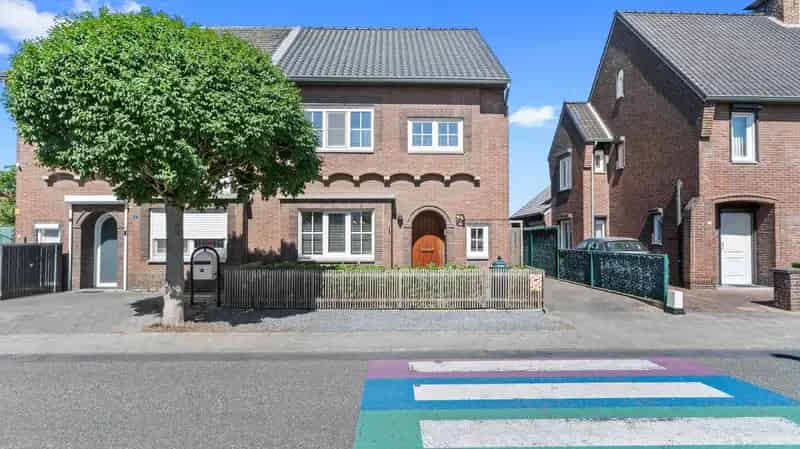 Huis te huur Maasmechelen: Gezellige 3 Slaapkamers, Tuin, Instapklaar