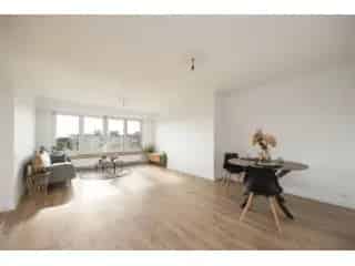 Appartement te koop Deurne - gerenoveerd 2 slaapkamers terras