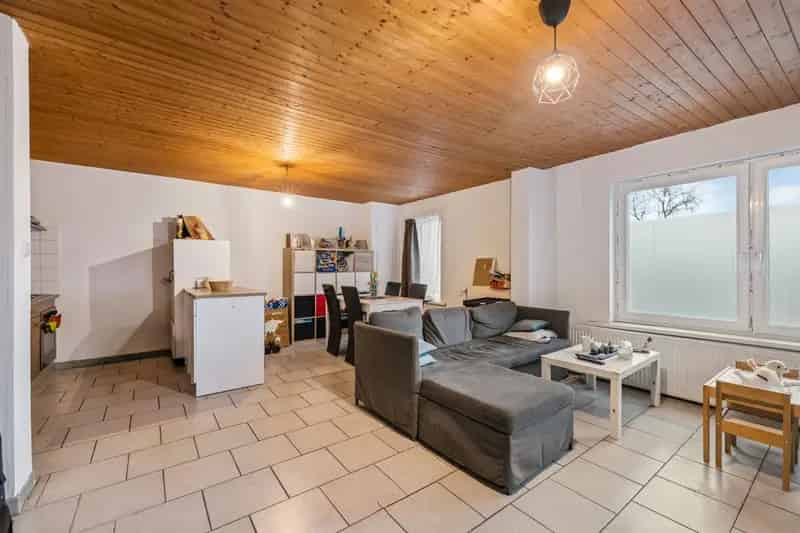 Huis te koop in Baasrode: Ruimte, Licht en Comfort
