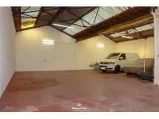 Industrieel Gebouw te Koop Doornik 320m²