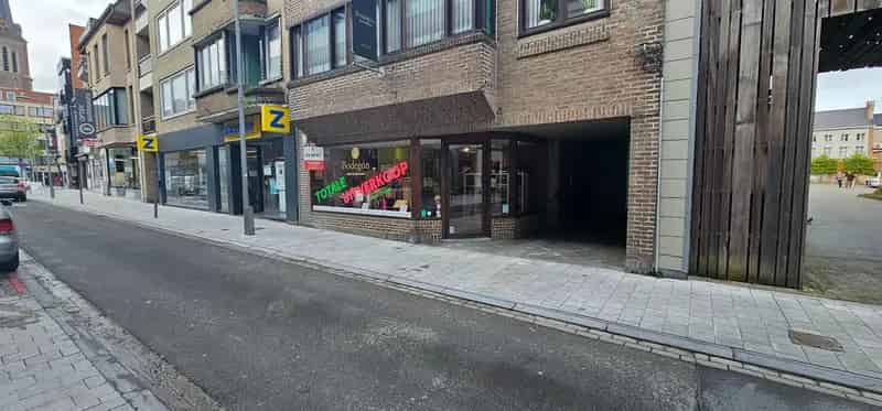 Winkelruimte te huur Izegem centrum