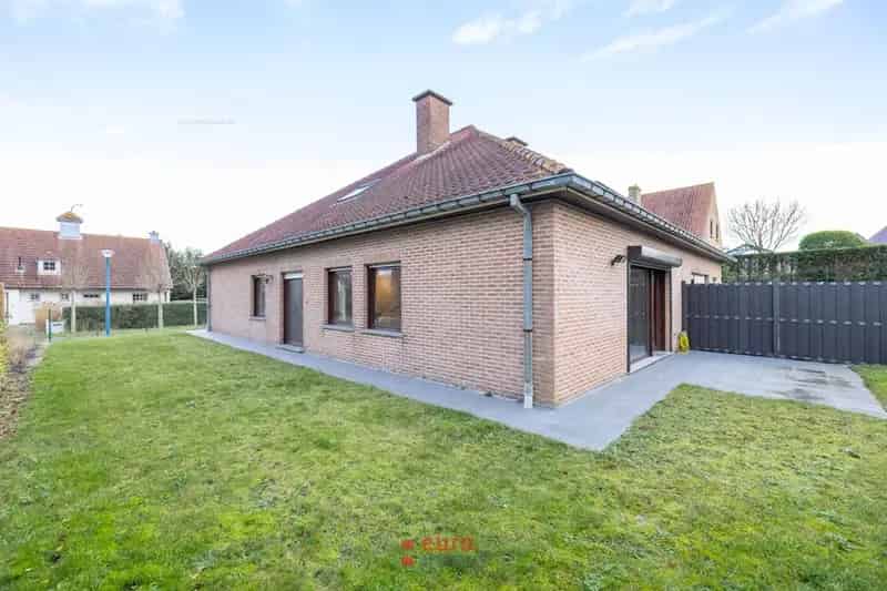 Halfopen Villa te Oostduinkerke 4 slaapkamers Nabij Zee