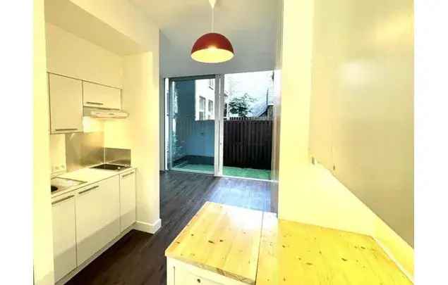 Huur 1 slaapkamer appartement van 50 m² in Antwerp