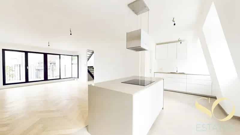 Duplex 2 slaapkamers Europawijk gerenoveerd 2024