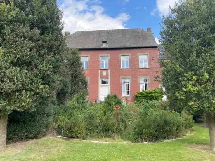 Herenhuis Pastorie Te Koop - Monumentale woning met tuin en garage