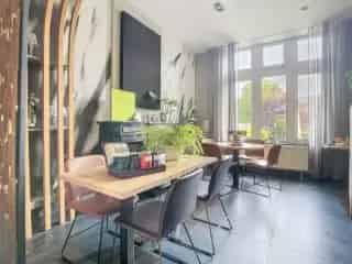 Handelspand Wépion - Commerce + Logement - Hoofdstraat Namur