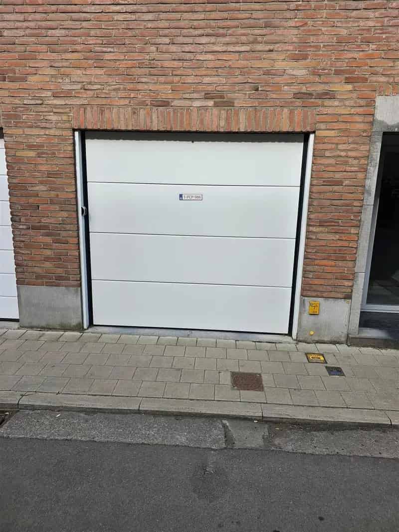 Garagebox te koop Sint-Janspoortstraat